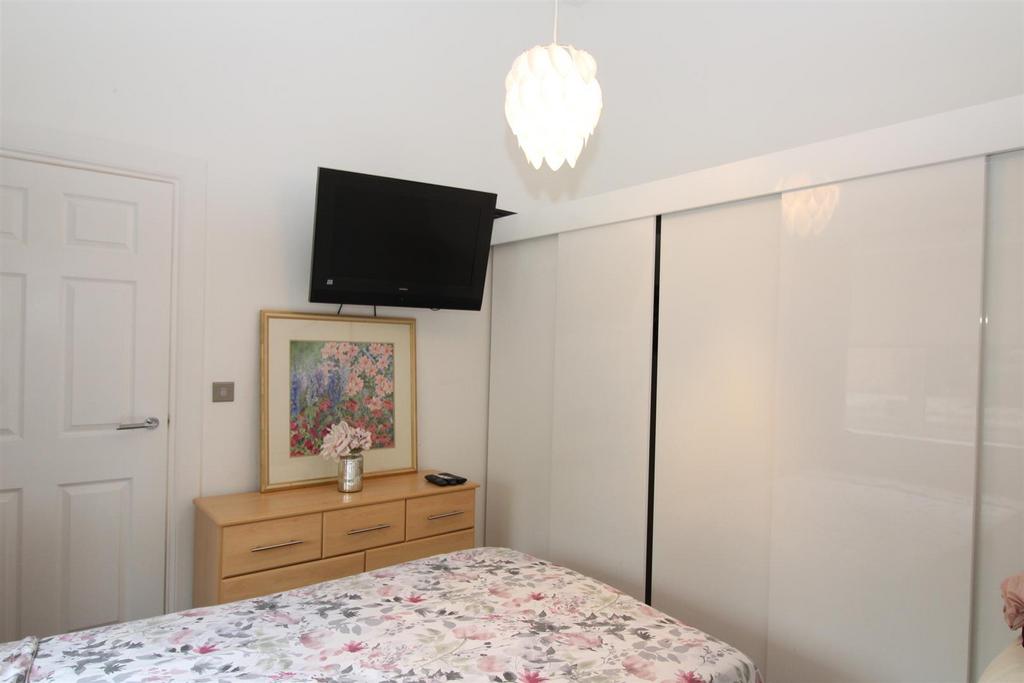 Bedroom.JPG