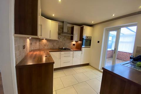 3 bedroom terraced house to rent, Homelea Road, Yardley
