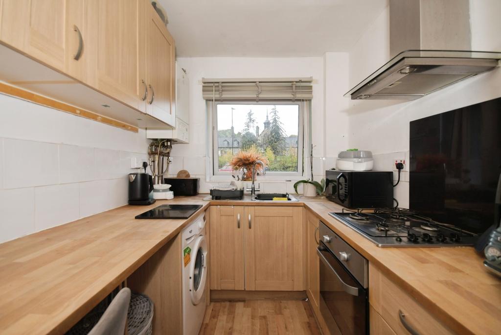 Apartment in Sheffield, South Yorkshire - View 2