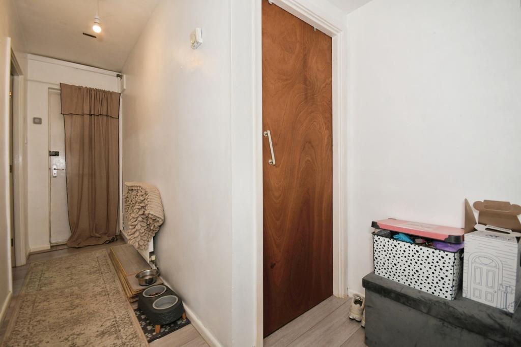 Apartment in Sheffield, South Yorkshire - View 5