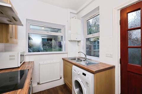 3 bedroom terraced house for sale, Huntingtower Road, Sheffield, South Yorkshire, S11