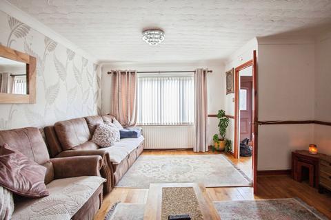 3 bedroom detached house for sale, Taunton Avenue, Sheffield, South Yorkshire, S9