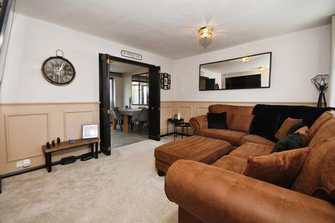 3 bedroom terraced house for sale, Willow Crescent, Chapeltown, Sheffield, S35