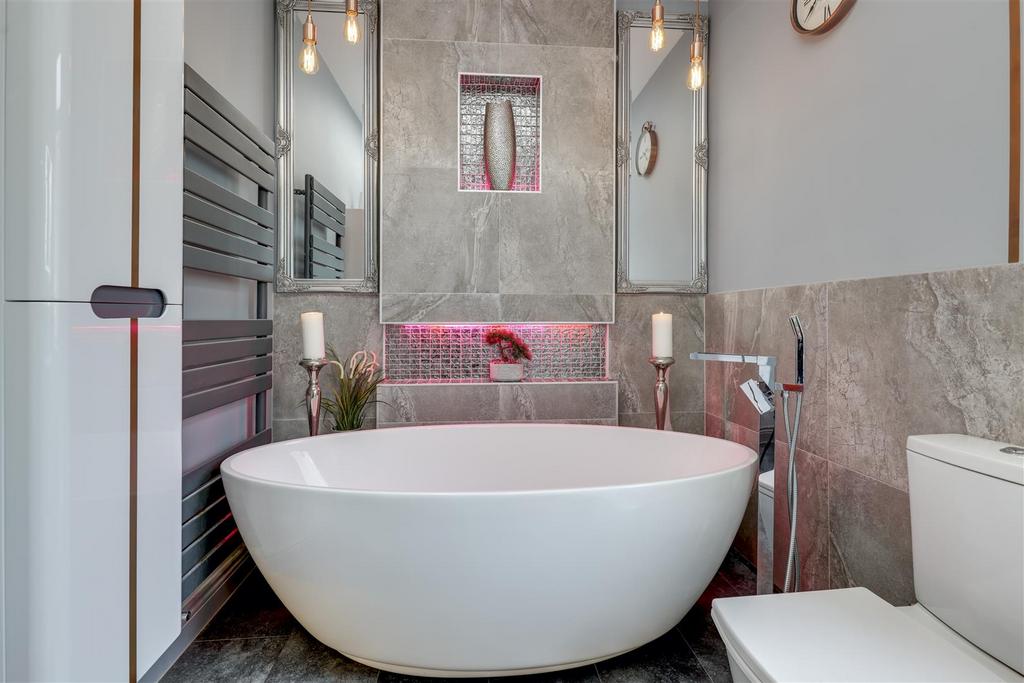Feature Bath