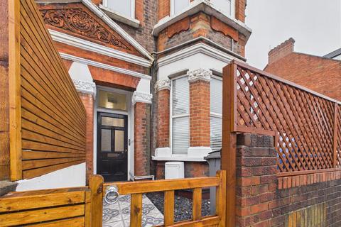 2 bedroom flat for sale, Craven Park, London