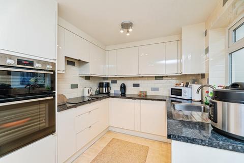 undefined, Penyghent Close, Chapeltown, Sheffield, South Yorkshire, S35