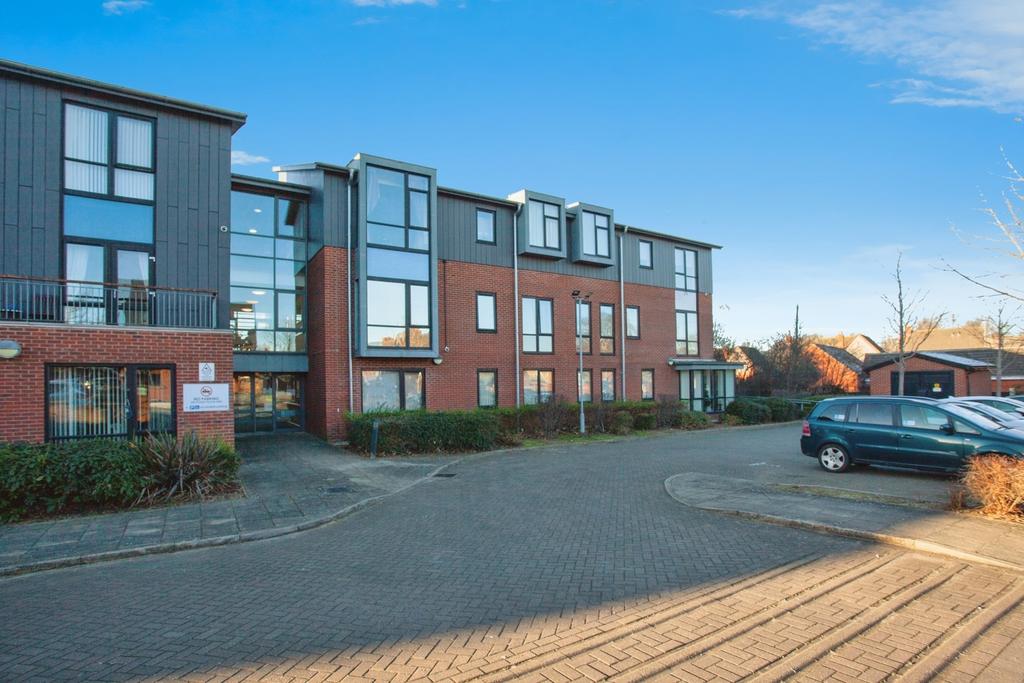 Apartment in Sheffield, South Yorkshire - View 2