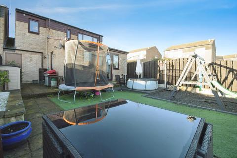undefined, Laburnum Close, Chapeltown, Sheffield, South Yorkshire, S35