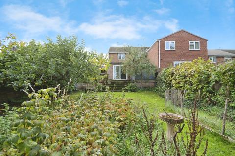 3 bedroom semi-detached house for sale, Queen Victoria Road, New Tupton, Chesterfield, Derbyshire, S42