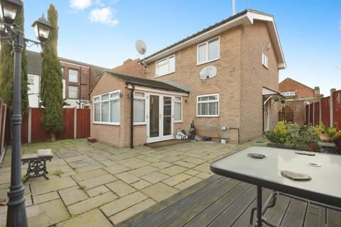 3 bedroom detached house for sale, Cross Street, Chesterfield, Derbyshire, S40