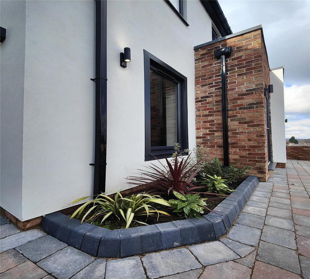 Front Planters