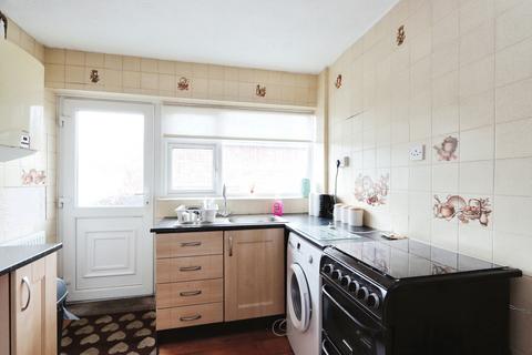 3 bedroom semi-detached house for sale, Casson Drive, Harthill, Sheffield, South Yorkshire, S26