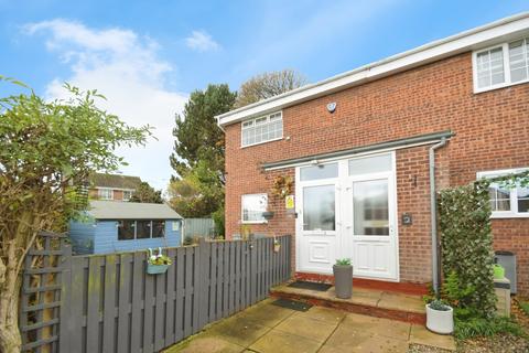 1 bedroom flat for sale, Martin Court, Eckington, Sheffield, Derbyshire, S21