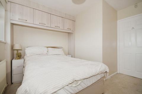 1 bedroom flat for sale, Martin Court, Eckington, Sheffield, Derbyshire, S21