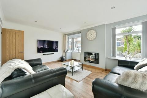 4 bedroom detached house for sale, Ringwood Road, Sothall, Sheffield, S20