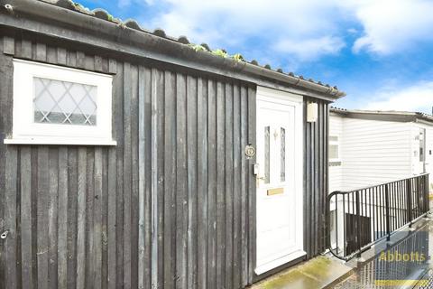 Whitcroft, Langdon Hills, Basildon, Essex, SS16