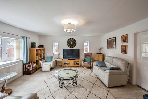 undefined, Thorne Road, Sandtoft, Doncaster, DN8