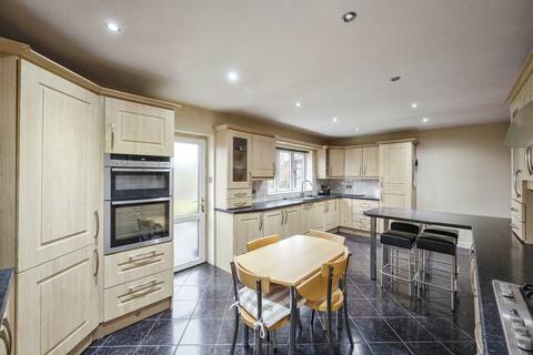 5 bedroom bungalow for sale, Brookfield Mews, Arksey, Doncaster, South Yorkshire, DN5