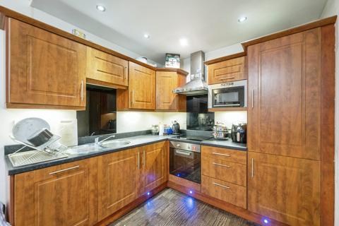 2 bedroom flat for sale, Thorne Road, Doncaster, South Yorkshire, DN1