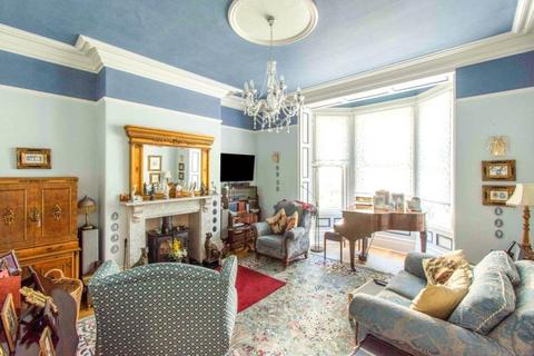 undefined, Regent Square, Doncaster, South Yorkshire, DN1