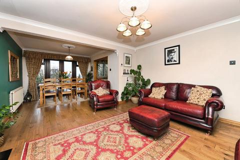 3 bedroom detached house for sale, Highlands Road, Basildon, Essex, SS13