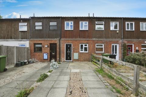 undefined, Daltons Fen, Pitsea, Basildon, Essex, SS13