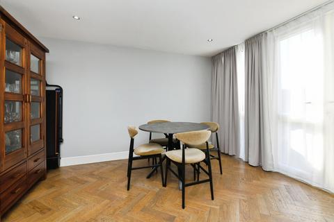 undefined, Wells Gardens, Basildon, Essex, SS14