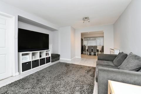 3 bedroom terraced house for sale, Paslowes, Basildon, Essex, SS16