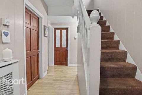5 bedroom semi-detached house for sale, Grantham Road, Luton