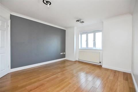 2 bedroom flat for sale, Clayburn Circle, Basildon, Essex, SS14