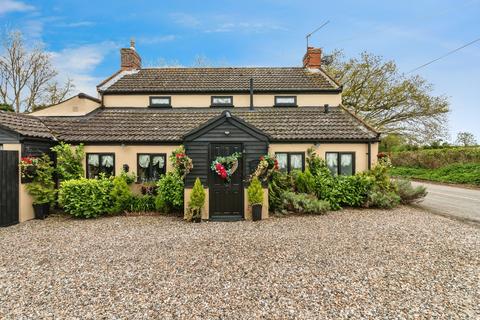 Nogdam End, Norton Subcourse, Norwich, Norfolk, NR14