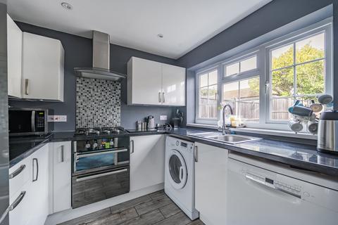 3 bedroom terraced house for sale, Fairlawns, Lower Sunbury, TW16