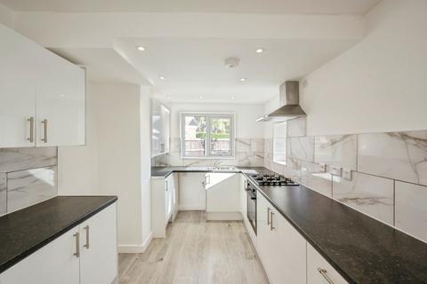 undefined, The Crescent, Armthorpe, Doncaster, South Yorkshire, DN3
