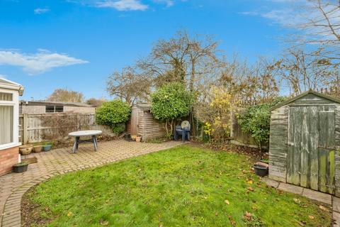 2 bedroom bungalow for sale, Oakwood Drive, Armthorpe, Doncaster, South Yorkshire, DN3