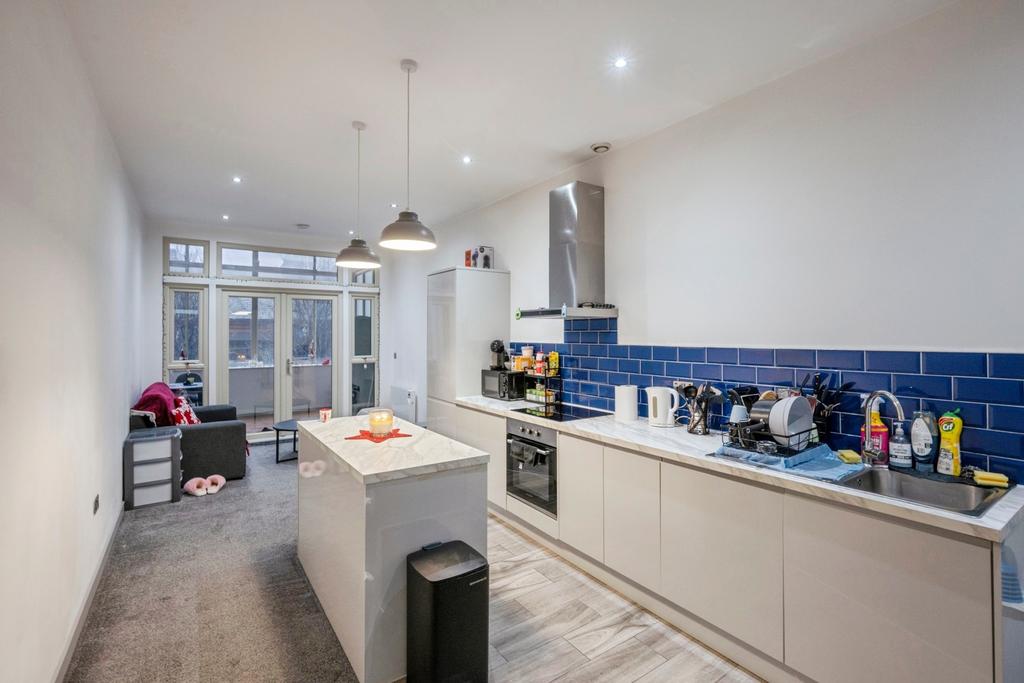 Kitchen/Lounge