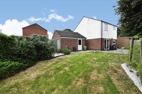 4 bedroom detached house for sale, Pickwick Avenue, Chelmsford, Essex, CM1