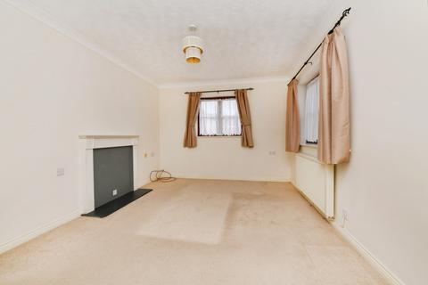 2 bedroom flat for sale, Baddow Road, Chelmsford, Essex, CM2