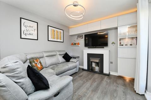 2 bedroom maisonette for sale, Greenland Gardens, Great Baddow, Chelmsford, Essex, CM2