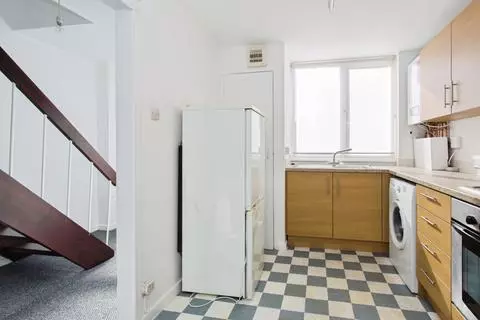 2 bedroom maisonette for sale - Vaizdas 4