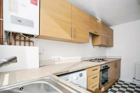 2 bedroom maisonette for sale - Vaizdas 5