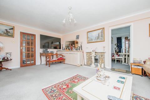 3 bedroom bungalow for sale, Mersea Road, Colchester, Essex, CO2