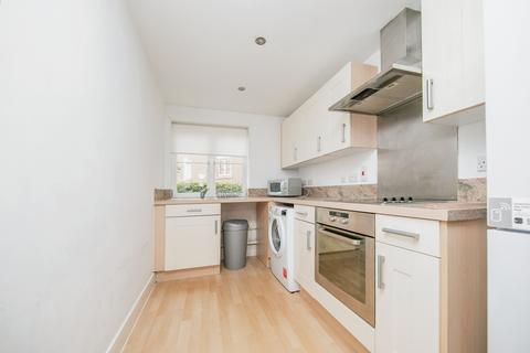 2 bedroom flat for sale - Tufnell Way, Colchester, Essex, CO4