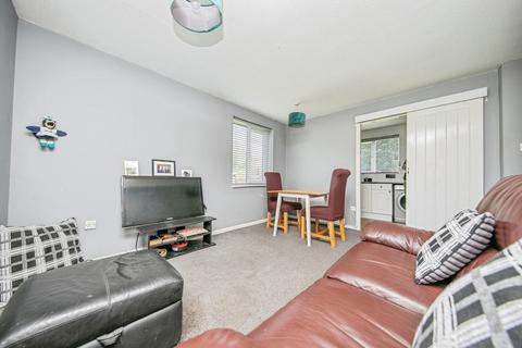 2 bedroom flat for sale, Dorchester End, Colchester, Essex, CO2