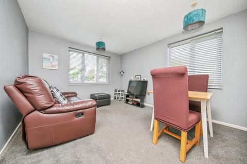 2 bedroom flat for sale, Dorchester End, Colchester, Essex, CO2