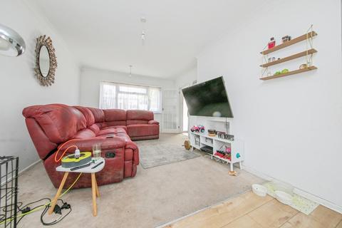 3 bedroom bungalow for sale, St. Johns Road, Colchester, Essex, CO4