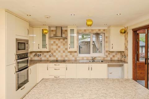 Parsons Heath, COLCHESTER, Essex, CO4