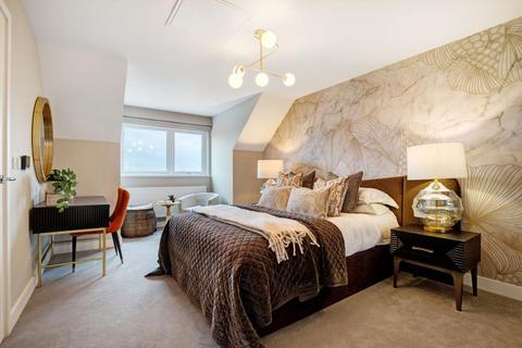 4 bedroom semi-detached house for sale, at Kingsley Park, Kennel Lane CM12