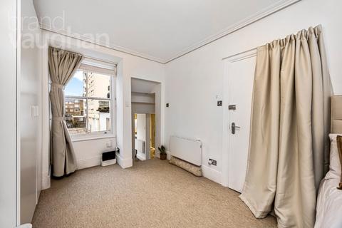 undefined, St. Georges Terrace, Brighton, East Sussex, BN2