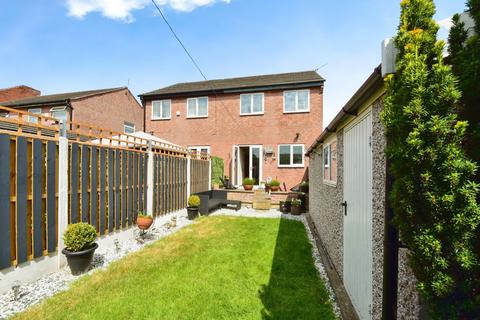 3 bedroom semi-detached house for sale, Farnley Avenue, Sheffield, South Yorkshire, S6