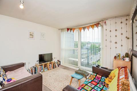 undefined, Penistone Road, Sheffield, South Yorkshire, S6